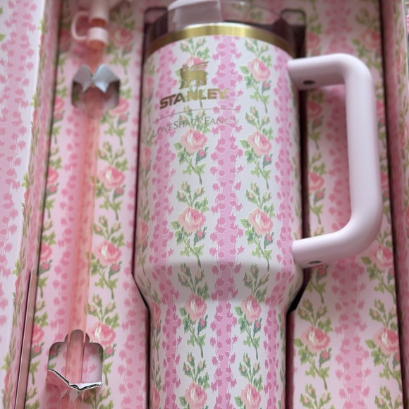 Stanley Pink Floral Gift Box - Picture 3 of 3